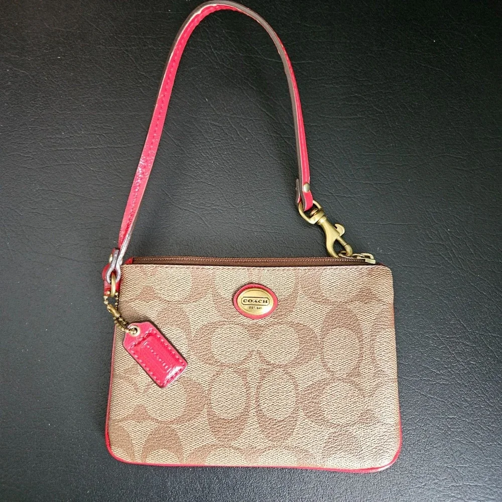 Coach Small Peyton Khaki Pomegranate Wristlet‎ F50142